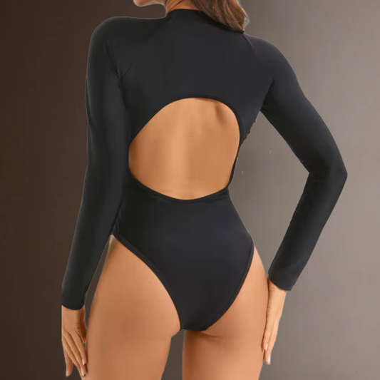 ONE PIECE HALF MOON BAY